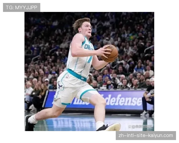 克尼佩尔接球投篮命中率超四成 无球跑动契合黄蜂战术体系